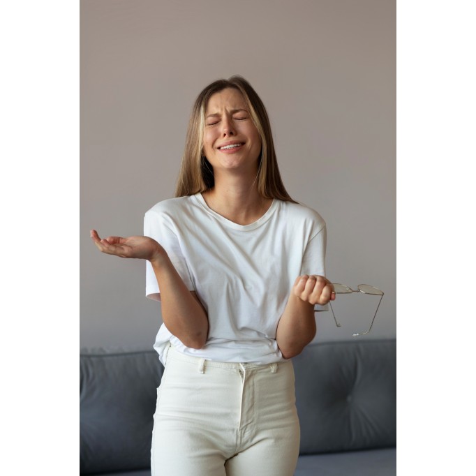 Стресс и ЖКТ: как нервы «бьют» по пищеварению и что с этим делать мягко и разумно