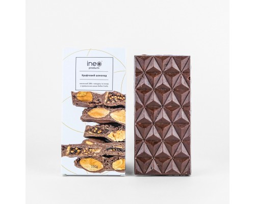 Крафтовый шоколад Ineo Products молочный с миндалем и инжиром 100 г